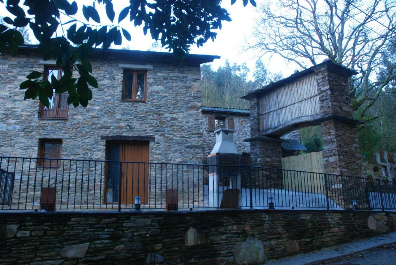 Апартаменти Isabel Artemis Es San Tirso de Abres Екстер'єр фото
